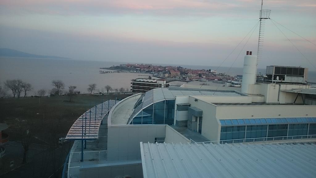 Sea View & Beach Apartment Nesebar Exterior photo